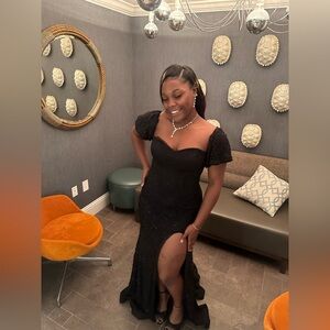 Elegant Black Evening Gown